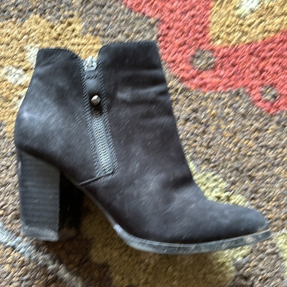 Aldo Black Booties Inside Zip Sz 8 Euro 38.5 - Picture 5 of 7